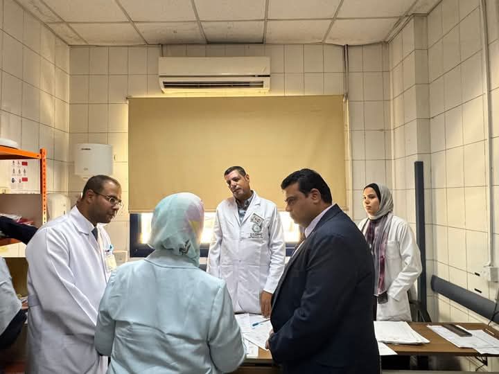 مزود باحدث الأجهزة الطبية واجهزة الأشعة