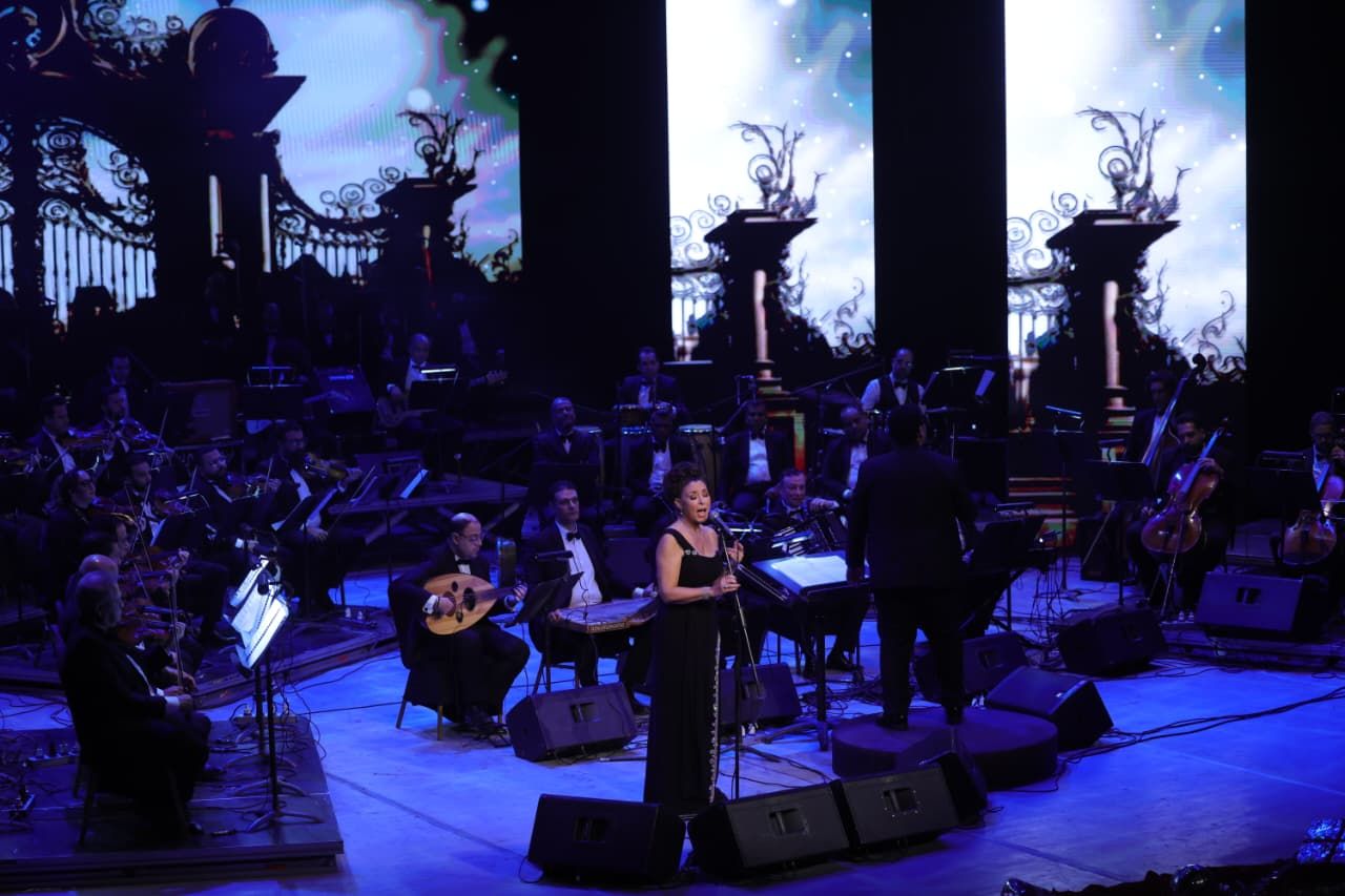 تألق النجمة انوشكا تألق النجمة انوشكا