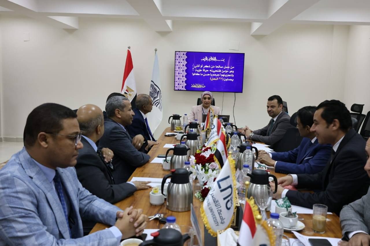 جامعة الأقصر تعزز الحراك الأكاديمي بمدرسة شتوية للطلاب الأجانب