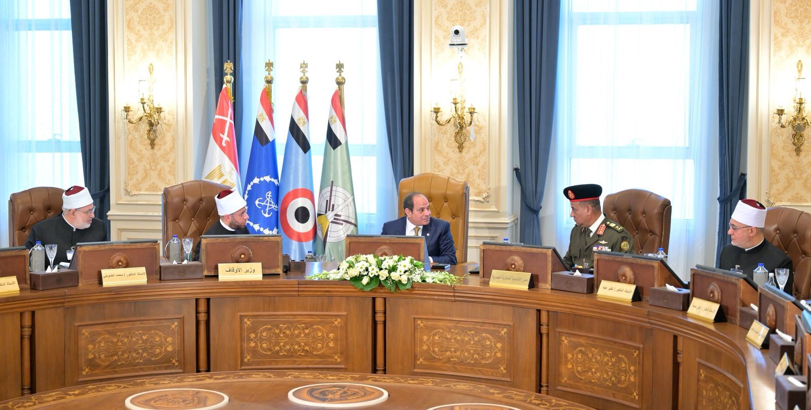 الرئيس السيسى يشهد اختبارات كشف الهيئة الرئيس السيسى يشهد اختبارات كشف الهيئة