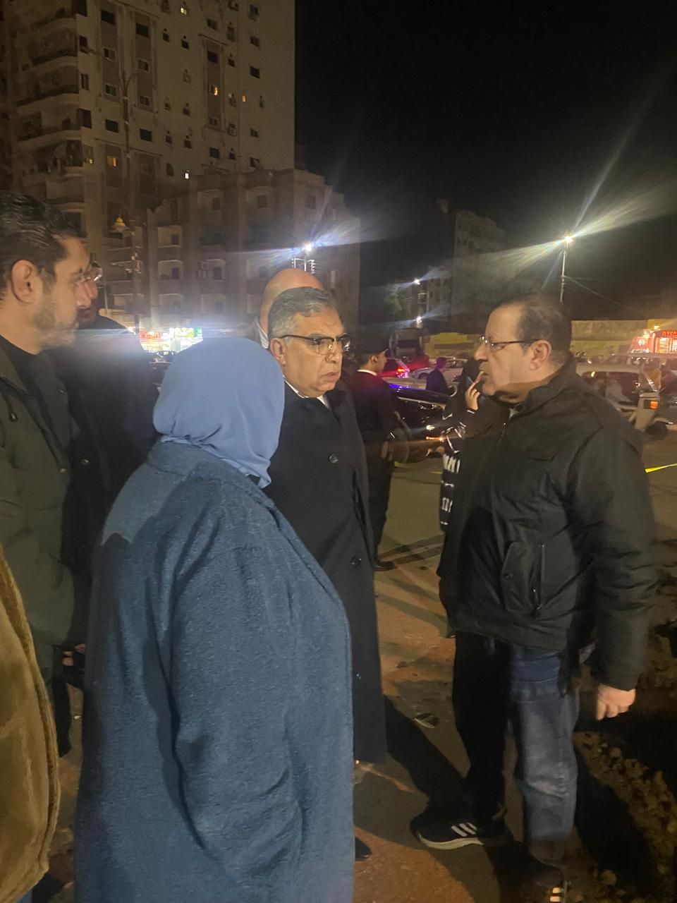 محافظ الدقهلية يتفقد إصلاح تسرب مياه بشارع قناة السويس محافظ الدقهلية يتفقد إصلاح تسرب مياه بشارع قناة السويس