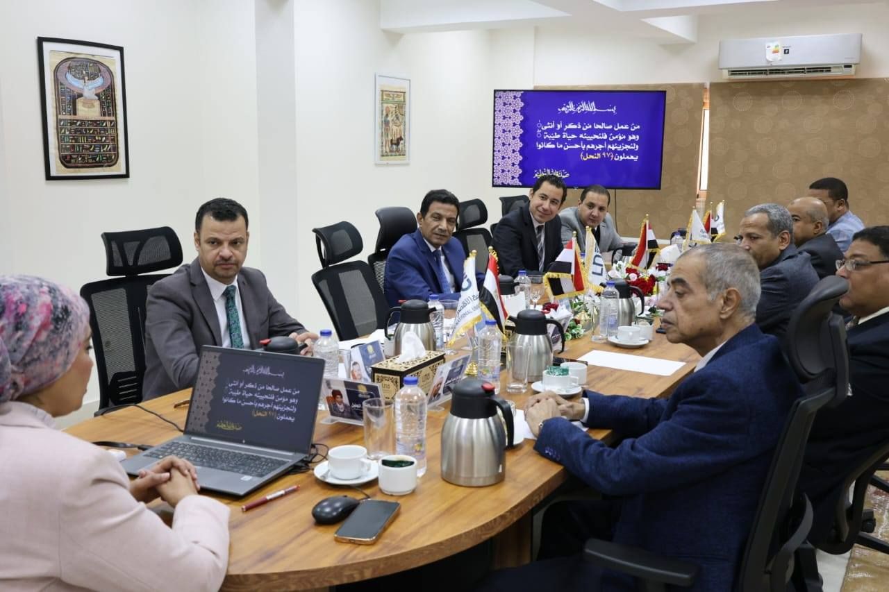 مجلس جامعة الأقصر يوافق على مدرسة شتوية للطلاب الأجانب