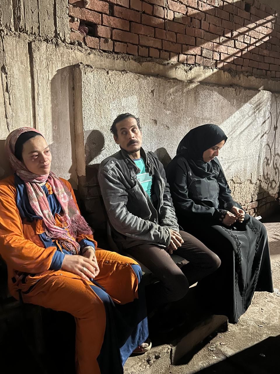 أسرة الرضيع اثناء لقاء اليوم السابع أسرة الرضيع اثناء لقاء اليوم السابع