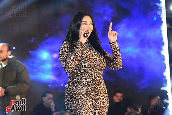 الفنانة شاهيناز الفنانة شاهيناز