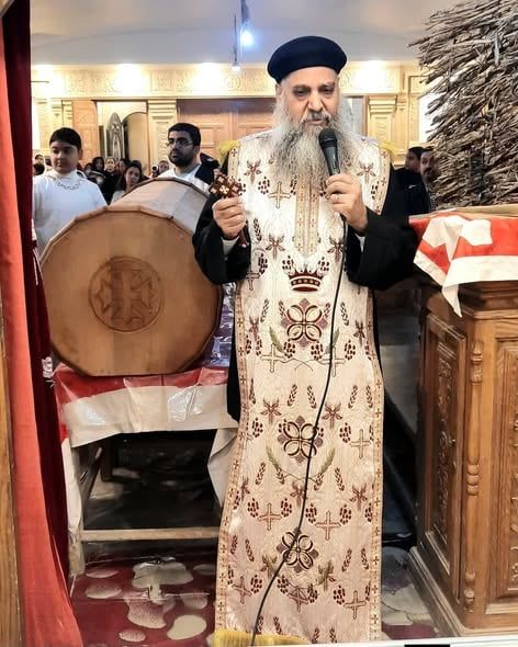 أقباط إسنا يحتفلون بعيد إكتشاف رفات الأم دولاجى وأولادها الأربعة