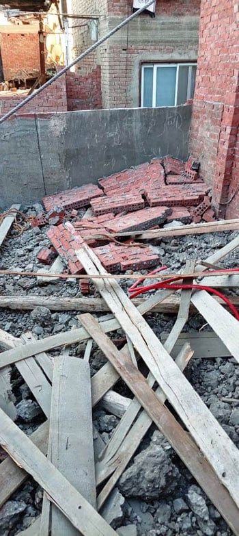 حي-المطرية-يوقف-أعمال-بناء-مخالف-ويقود-حملة-لإزالته-في-المهد-(6)