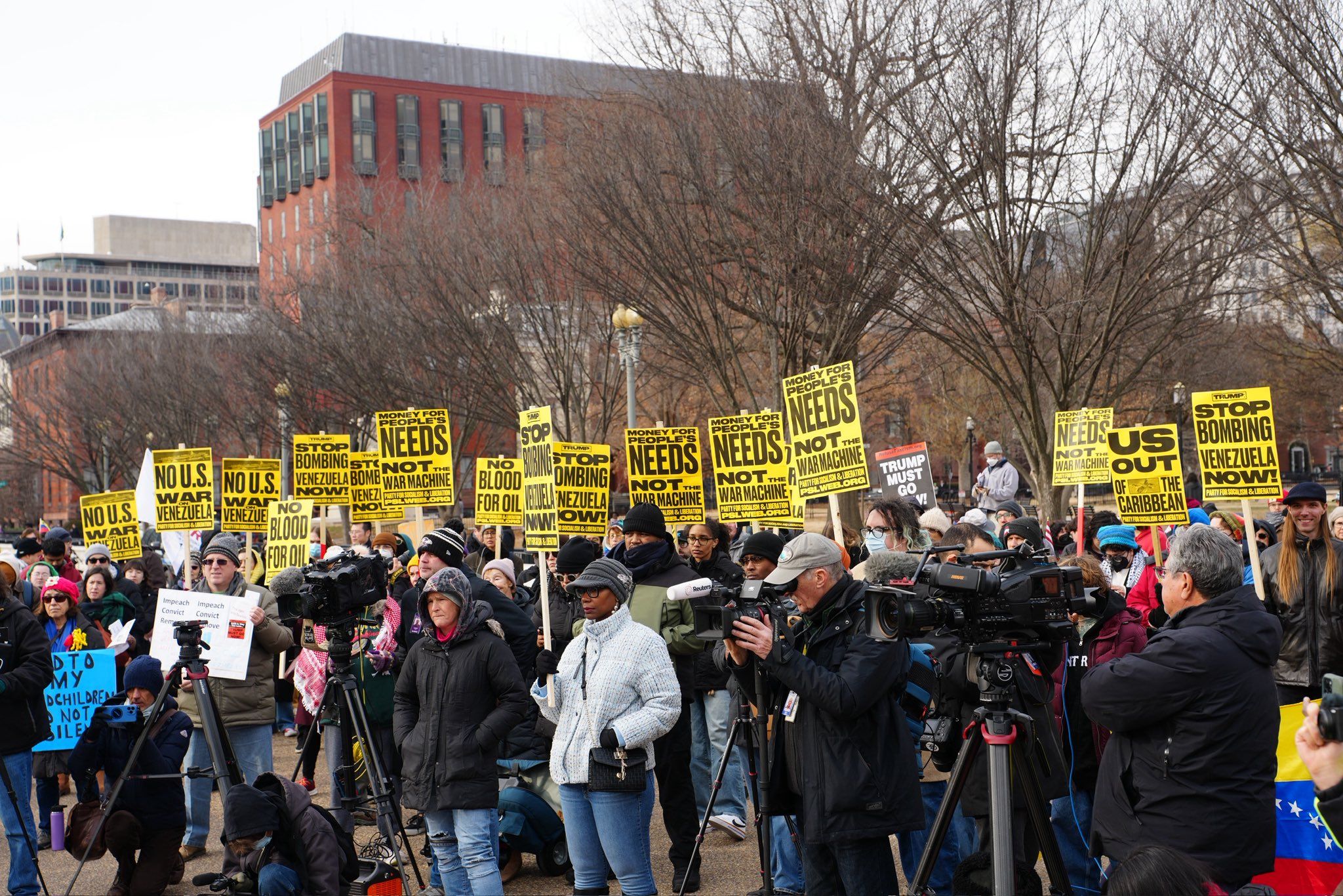 مظاهرات أمام البيت الأبيض مظاهرات أمام البيت الأبيض