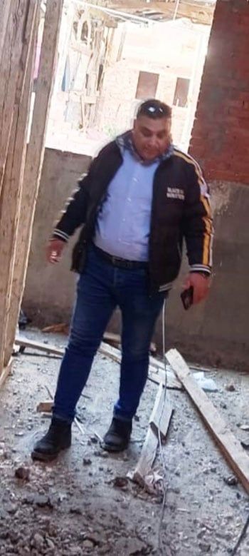 حي-المطرية-يوقف-أعمال-بناء-مخالف-ويقود-حملة-لإزالته-في-المهد-(1)