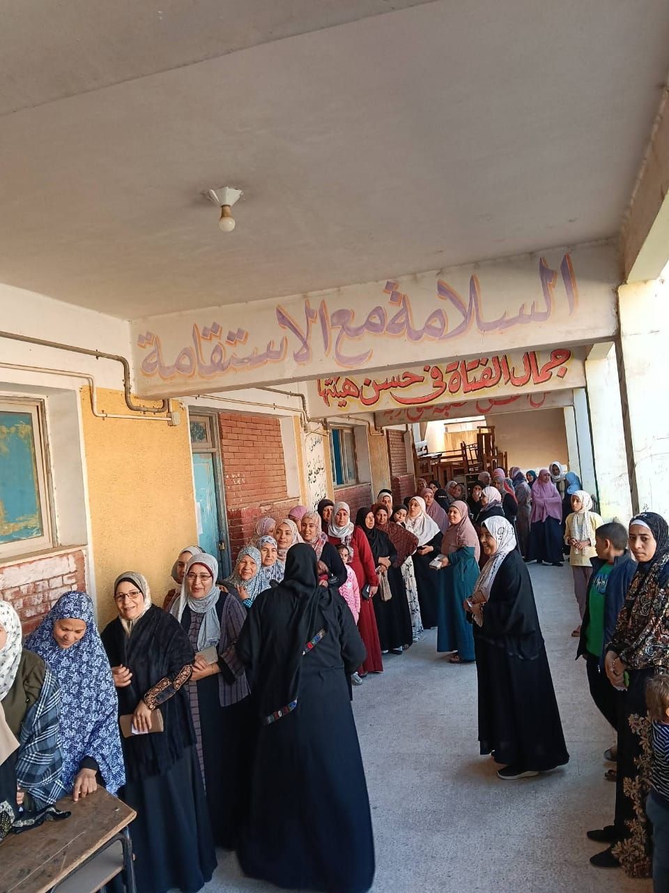 حصور كثيف للسيدات في انتخابات منشأة القناطر