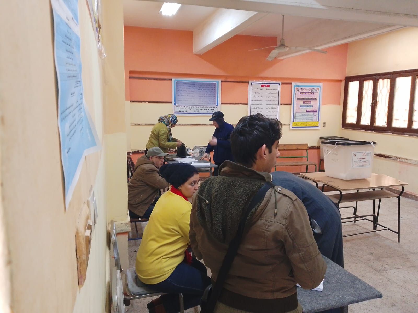 لجنة انتخابية في الوراق لجنة انتخابية في الوراق