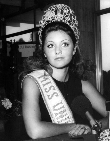 صورة سابقة لها صورة سابقة لها