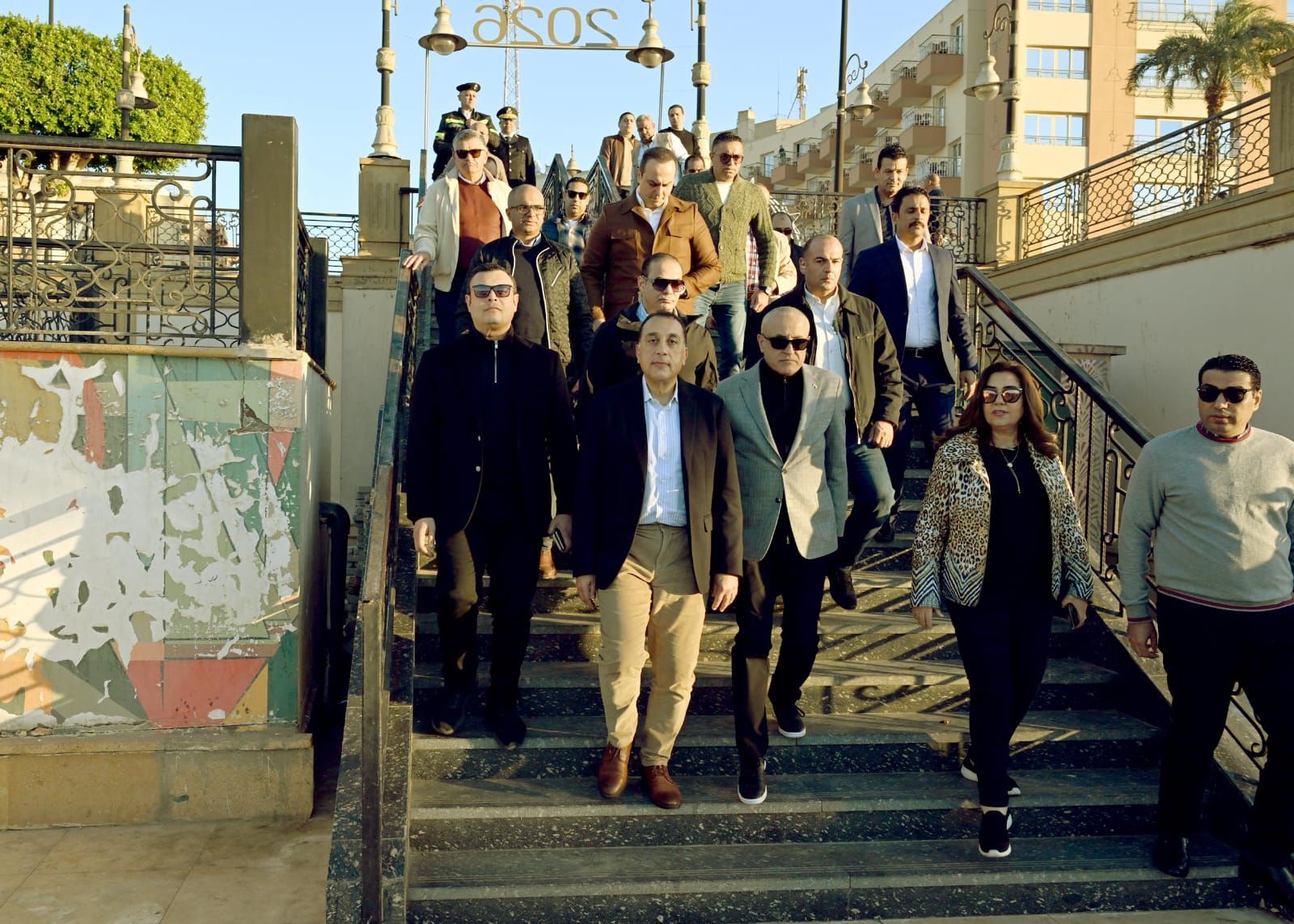 رئيس الوزراء يتفقد أعمال تطوير كورنيش النيل بالأقصر (1) رئيس الوزراء يتفقد أعمال تطوير كورنيش النيل بالأقصر (1)