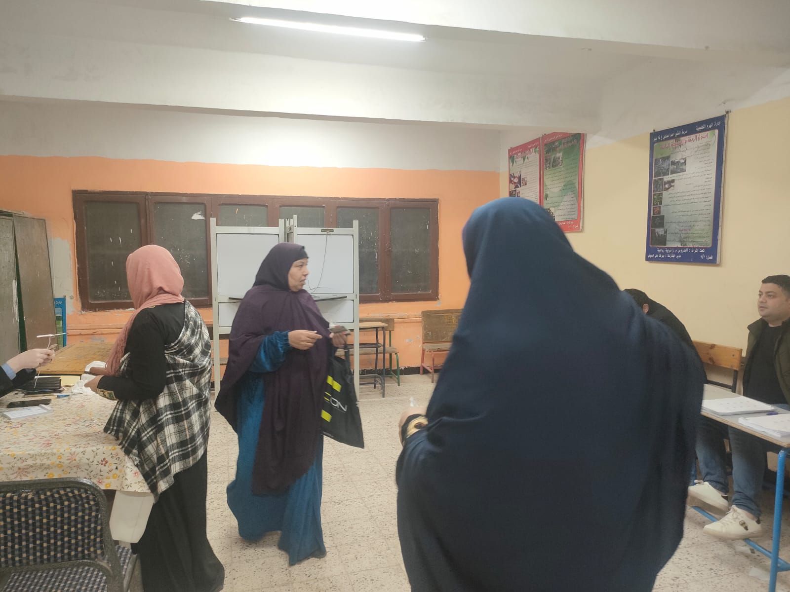 f1bdae56-0e50-4df6-87d5-7ce05598fbc0