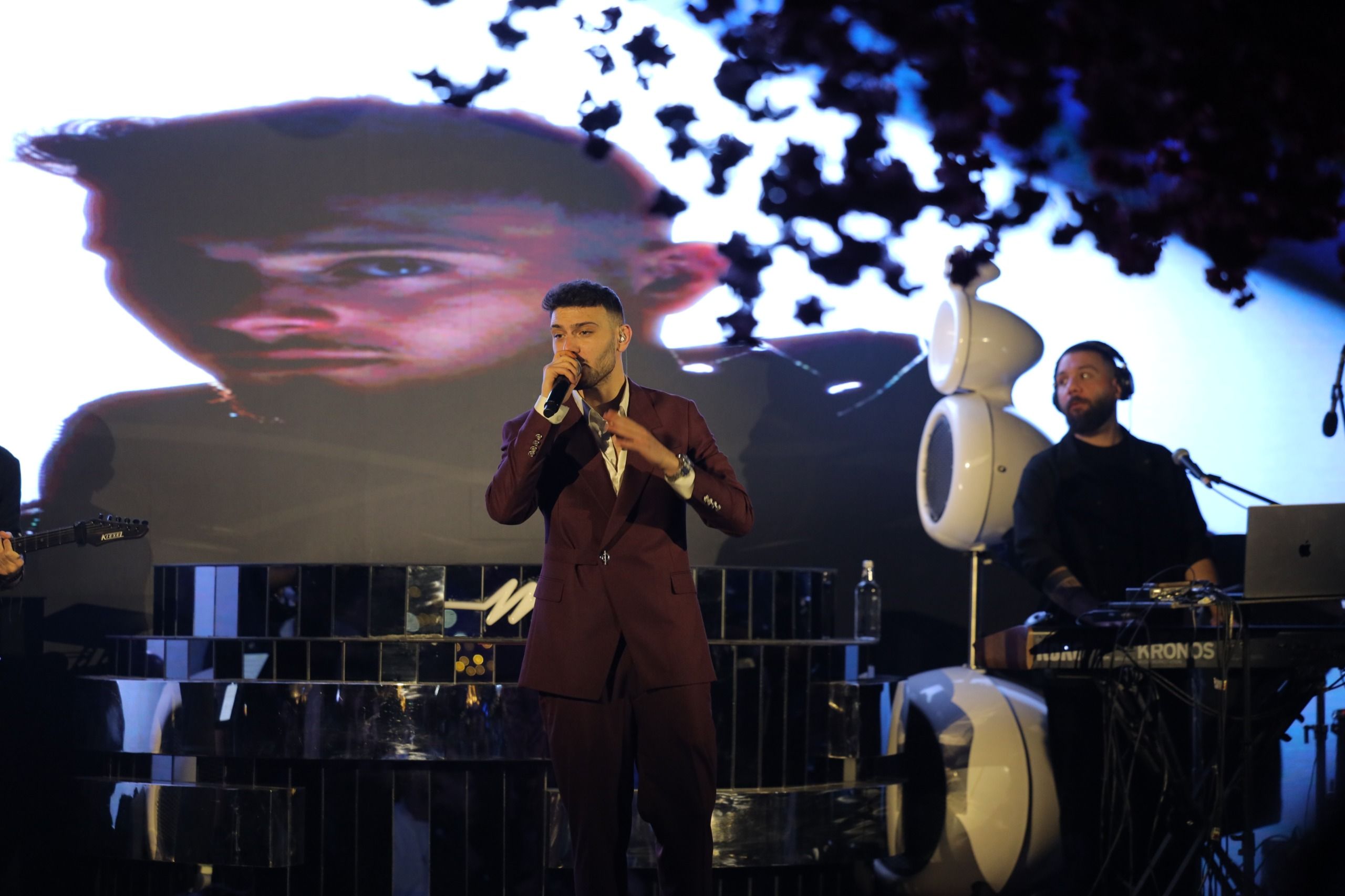 المطرب الشامي المطرب الشامي