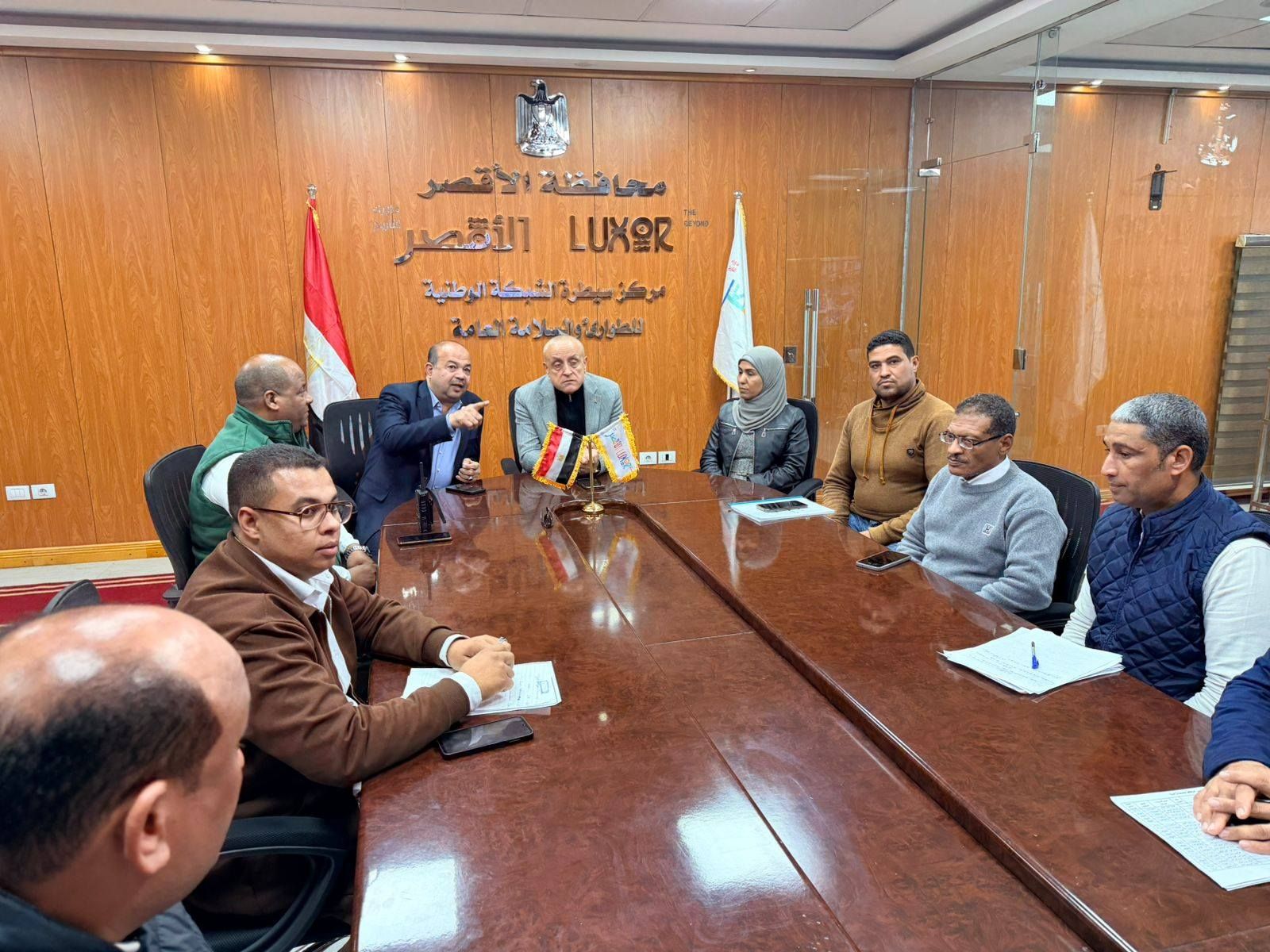 محافظ الأقصر يؤكد على الوقوف على مسافة واحدة من جميع المرشحين