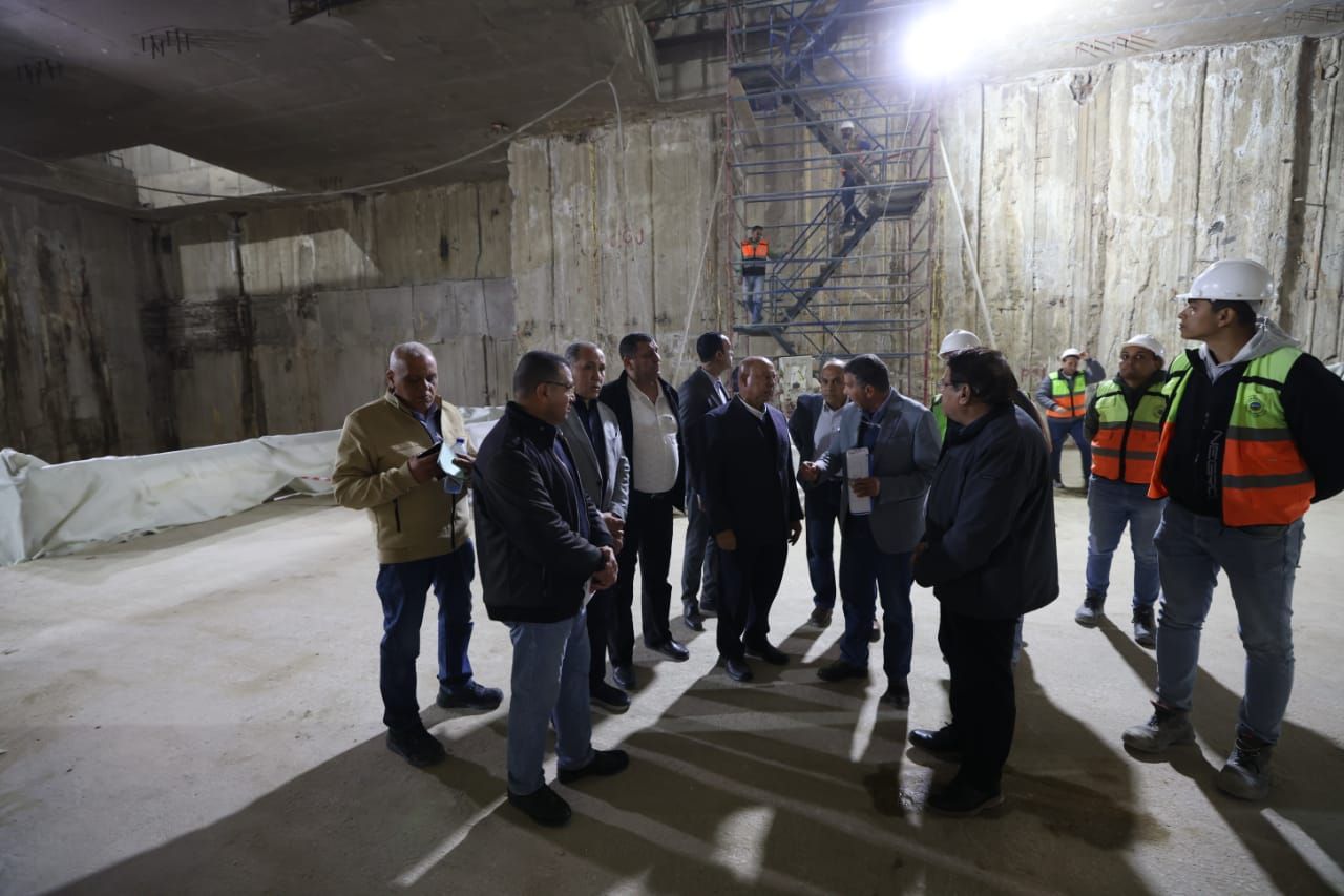 ​نائب رئيس الوزراء يتفقد أعمال تنفيذ الخط الرابع لمترو الأنفاق (9)