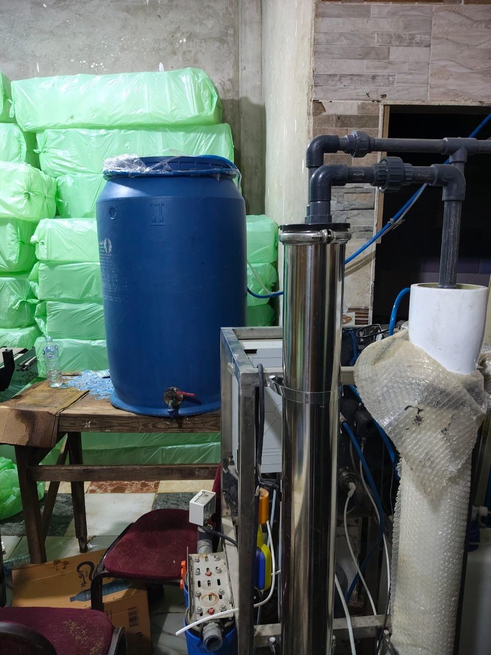 تشميع منشأة لتعبئة المياه العادية تشميع منشأة لتعبئة المياه العادية