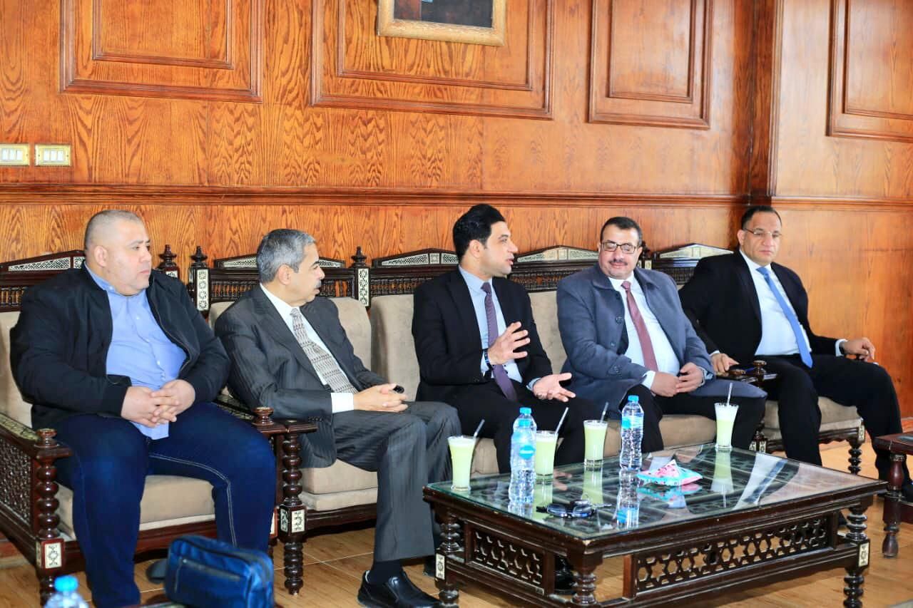 نائب محافظ سوهاج يزور نادي القضاة نائب محافظ سوهاج يزور نادي القضاة