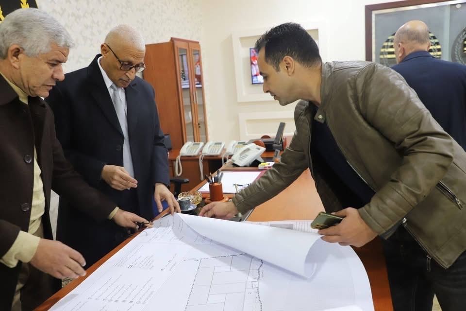 اثناء اعتماد محافظ شمال سيناء الحيز العمراني اثناء اعتماد محافظ شمال سيناء الحيز العمراني