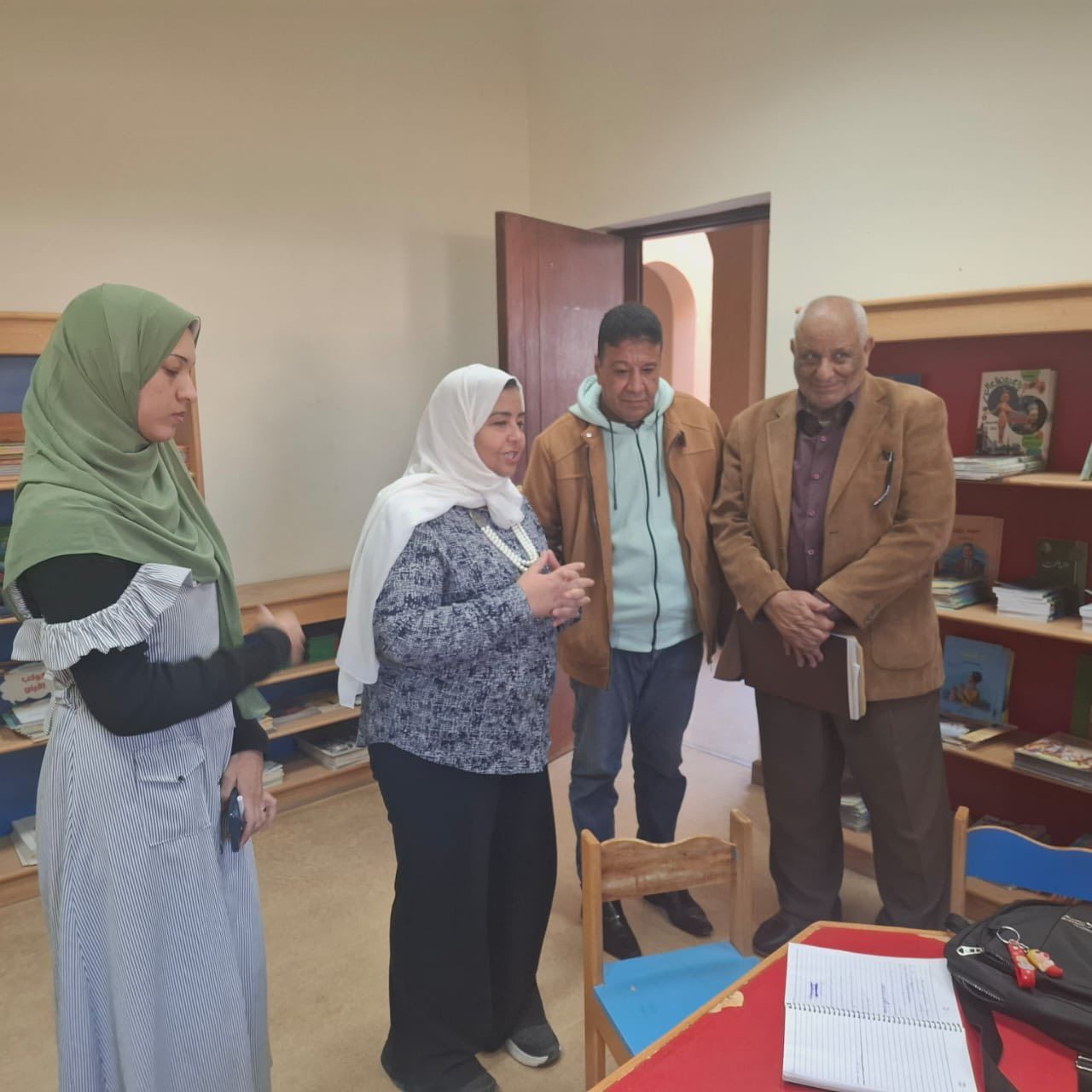 فعاليات لقاء تثقيفي بالأقصر حول المشروعات الصغيرة بالأقصر فعاليات لقاء تثقيفي بالأقصر حول المشروعات الصغيرة بالأقصر