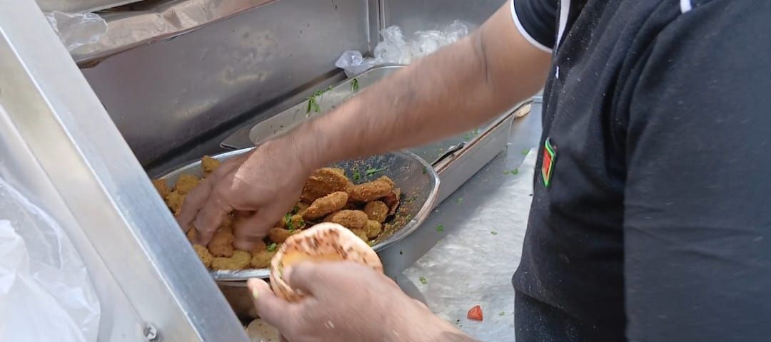 مكان بيع الطعمية بقنا