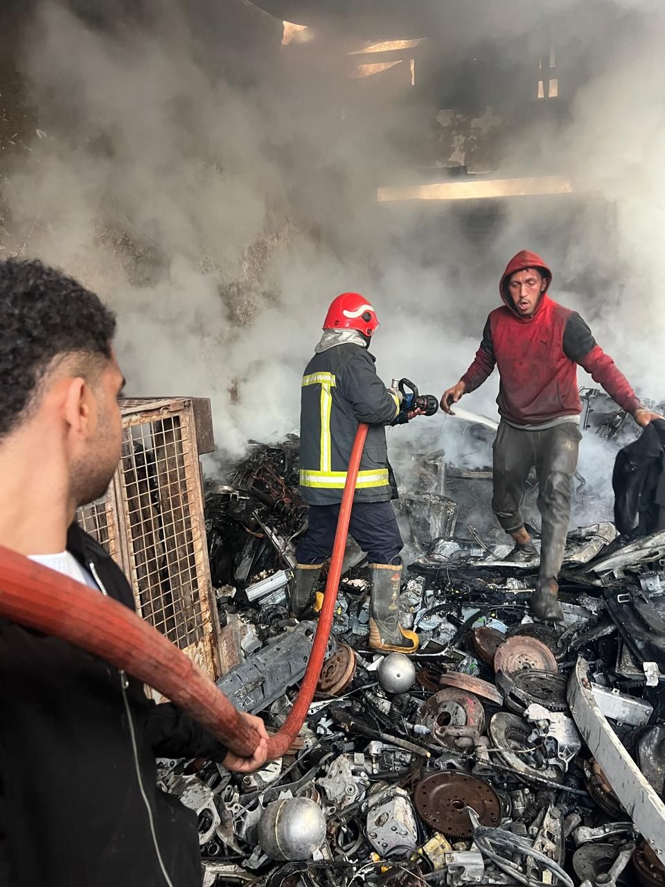 حريق مخزن حريق مخزن