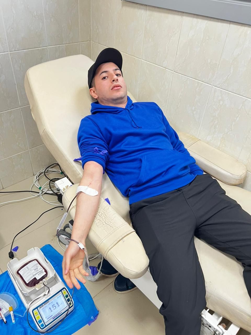 طالب يتبرع بالدم بجامعة كفر الشيخ طالب يتبرع بالدم بجامعة كفر الشيخ