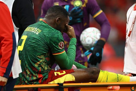 خروج جونيور تشاماديو بعد الإصابة خروج جونيور تشاماديو بعد الإصابة