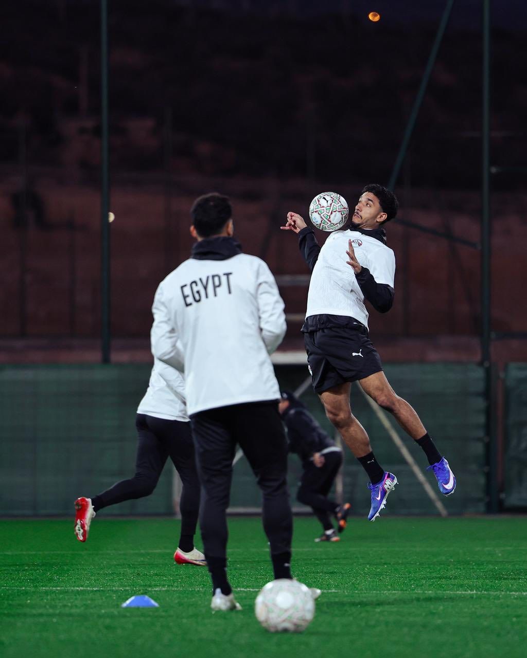 تدريب منتخب مصر استعدادا لمواجهة كوت ديفوار (11) تدريب منتخب مصر استعدادا لمواجهة كوت ديفوار (11)