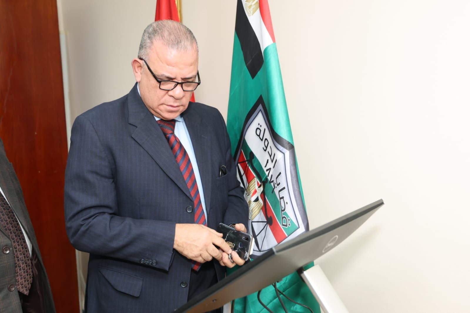 40f025ed-2d94-48ee-83b7-1072d79ec785 40f025ed-2d94-48ee-83b7-1072d79ec785