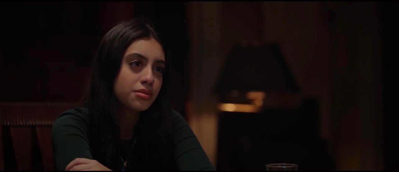 ياسمينا العبد تدخل مرحله الخطر مع اصدقائها في مسلسل ميد ترم الحلقة 27