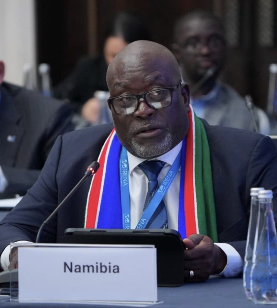 مودستوس أموتسى وزير الصناعات والمناجم والطاقة في ناميبيا