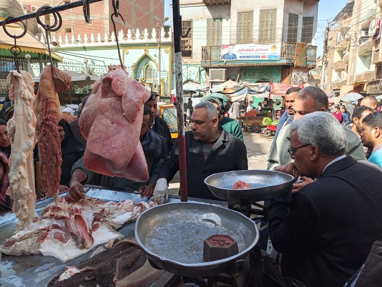 مرور بالأسواق فى جرجا