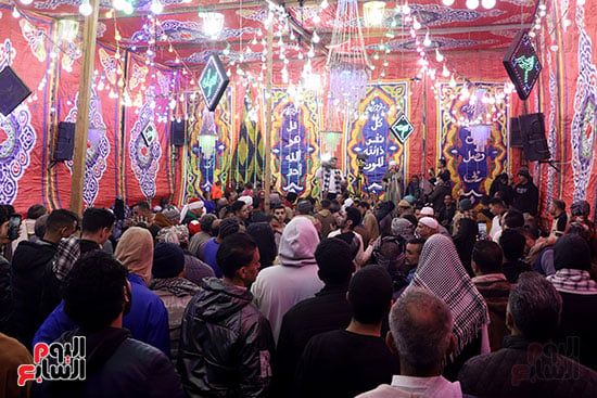 الزحام يصبح طمأنينة الزحام يصبح طمأنينة