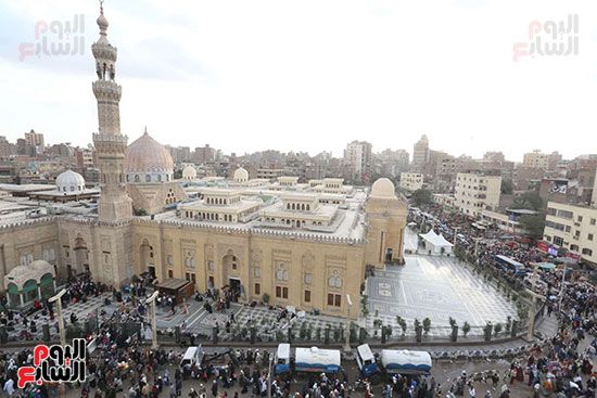 الزوار يصنعون الصورة