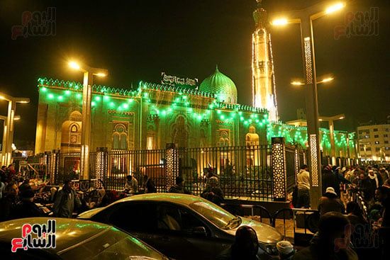 الضوء يرسم الطريق الضوء يرسم الطريق