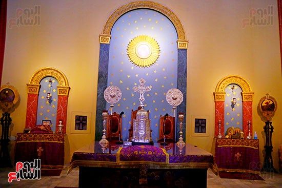 أيقونات قبطية تحمل رموزًا روحية وتاريخية عميقة