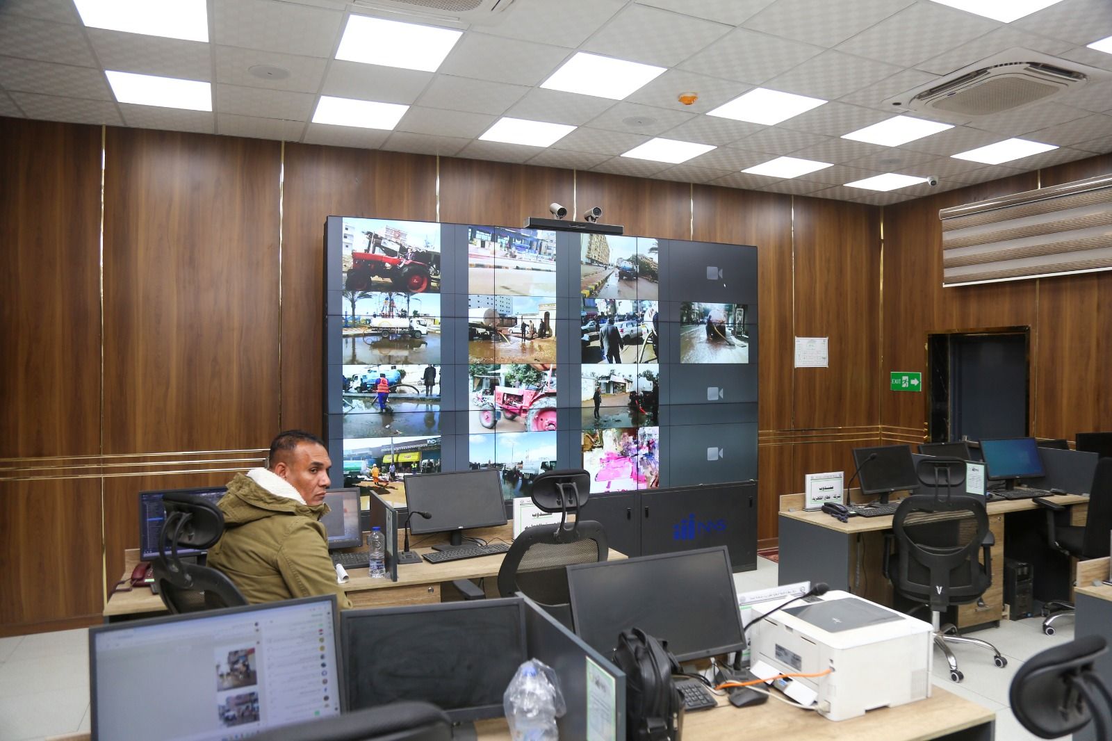 متابعة رفع مياه الامطار من شبكة سيطرة