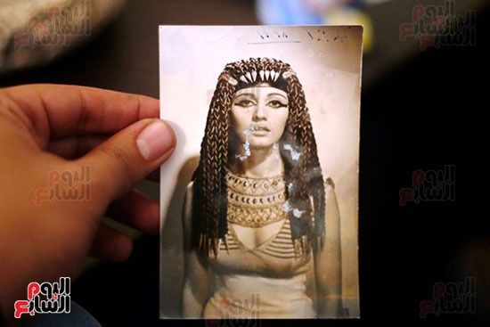 مقنيات وصور نادرة من حياة مديحة كامل