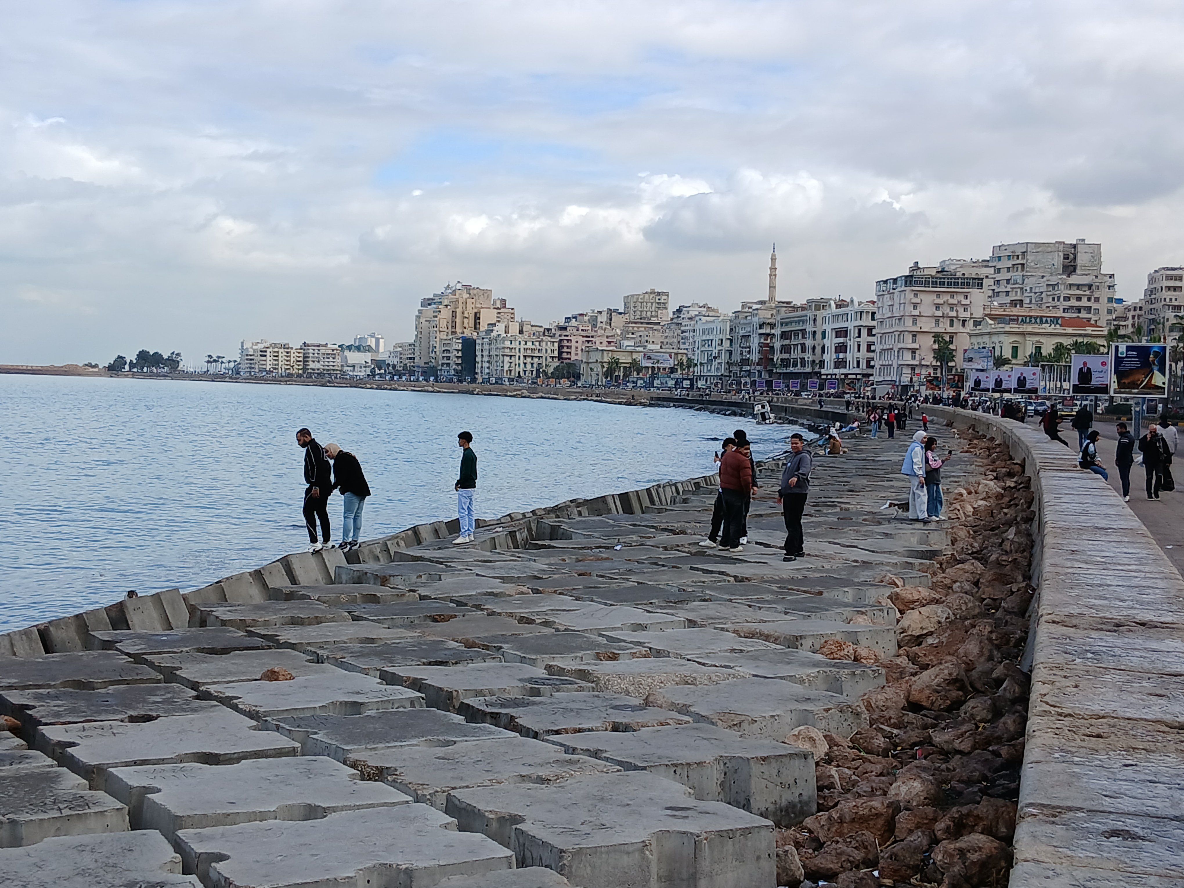 طقس ودرجات الحرارة بالإسكندرية طقس ودرجات الحرارة بالإسكندرية