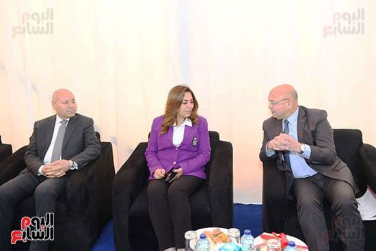 لقاء يجمع وزيرة التنمية ومحافظ القاهرة ورئيس هيئة النقل العام