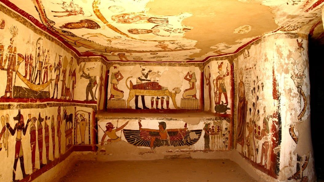 لوحات من مقبرة بادى أوزير