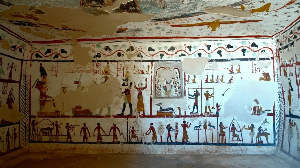 جدارية تحكى قصة بيتوسيريس