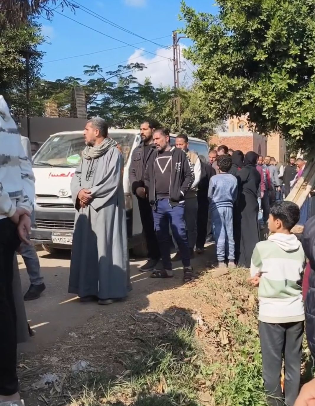 جنازة 5 أشقاء ضحية تسريب الغاز فى بنها (2)