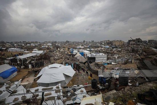 تكدس النازحين فى الخيام وسط ظروف أنسانية قاسية