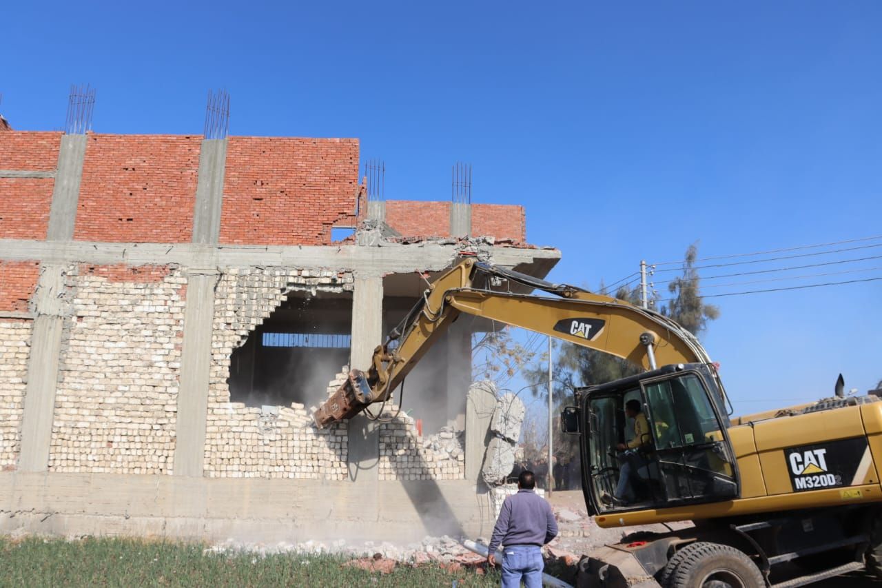 إزالة مخالفات البناء