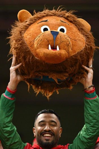 جمهور المغرب يشعل الأجواء