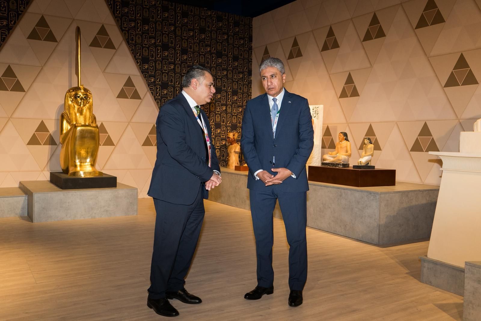 وزير السياحة