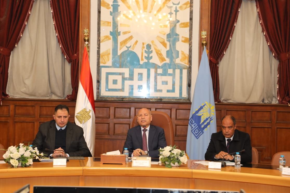 محافظ القاهرة يلتقى نواب البرلمان الجدد (3)