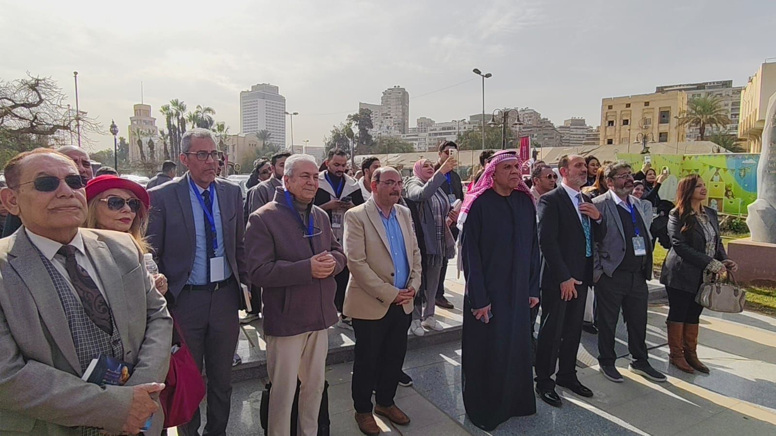 ضيوف المهرجان يشاهدون فعاليات افتتاح المؤتمر العربي للعرائس